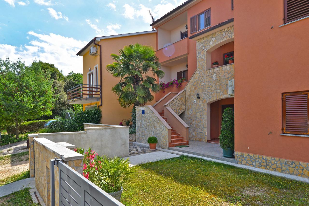 Apartment Puzar 295 Štinjan Exterior foto